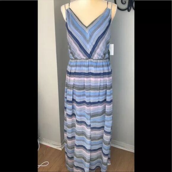 CECE V Neck Sleeveless Maxi Dress, Size 6, Blue, NWT - Picture 4 of 6